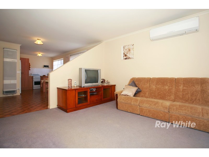 34 Stephellen Way, Cranbourne VIC 3977