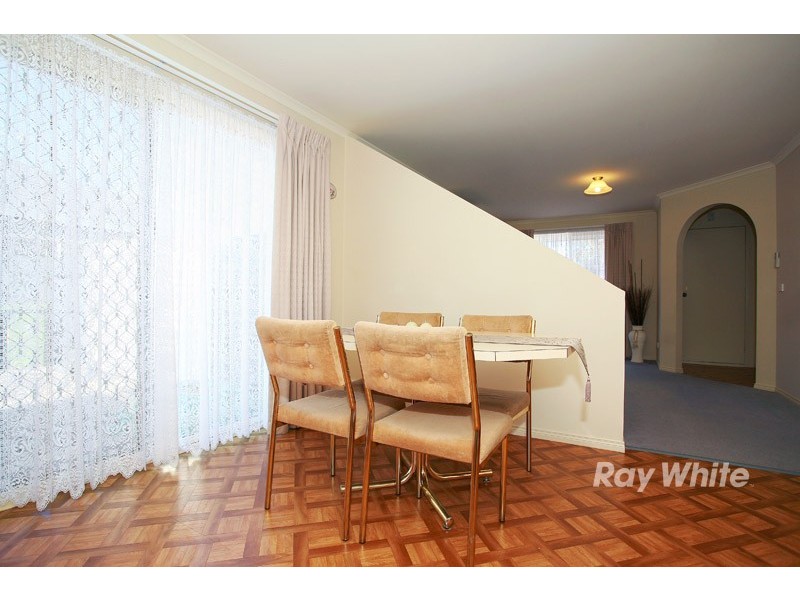 34 Stephellen Way, Cranbourne VIC 3977