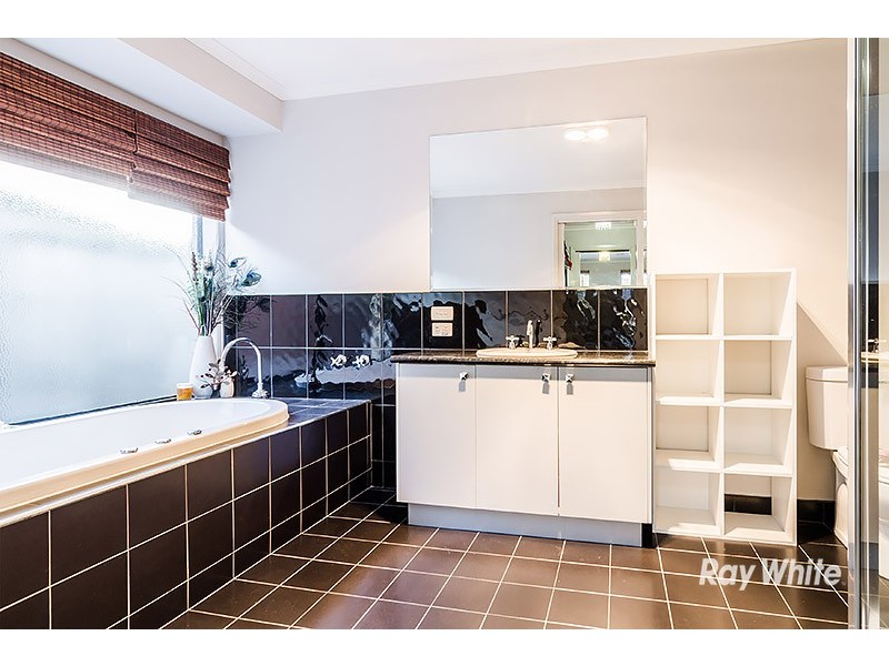 7 Silverwattle Drive, Lyndhurst VIC 3975