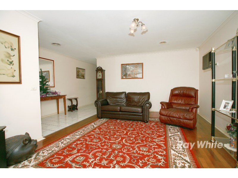 4 Pirita Place, Cranbourne West VIC 3977