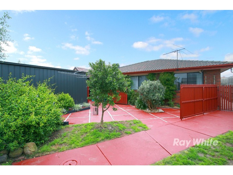 4 Pirita Place, Cranbourne West VIC 3977