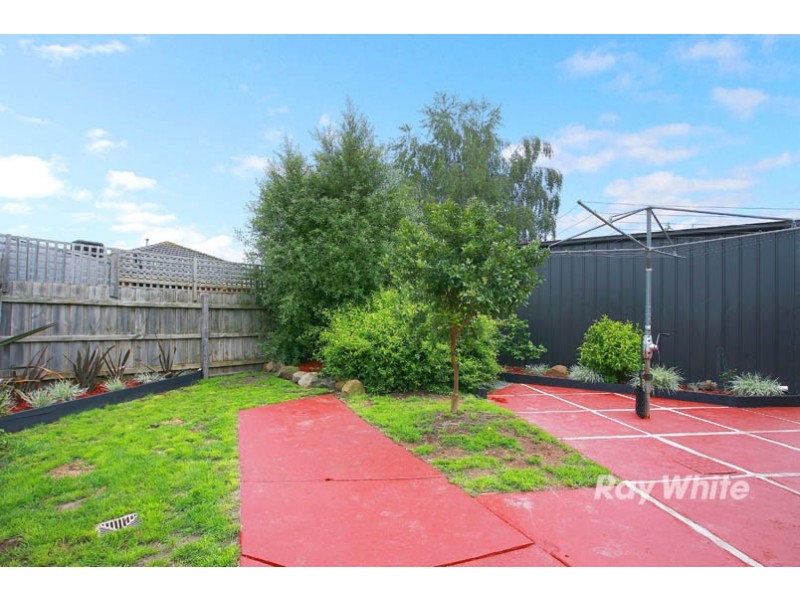 4 Pirita Place, Cranbourne West VIC 3977