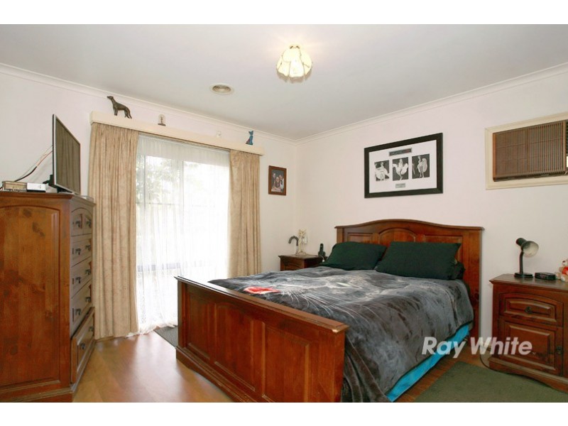 4 Pirita Place, Cranbourne West VIC 3977