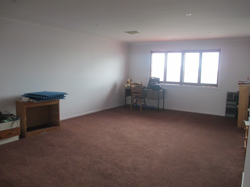 4 Sunnybrook Way, Lyndhurst VIC 3975