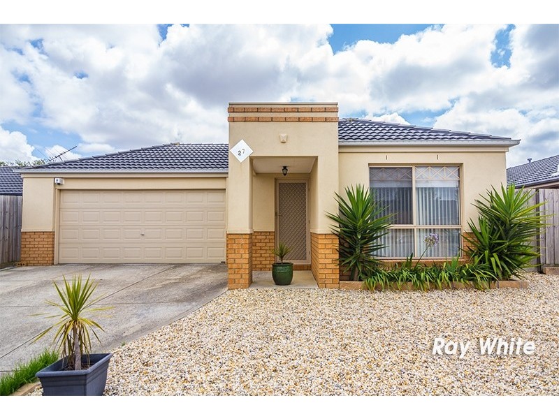 27 Taplan Crescent, Cranbourne West VIC 3977