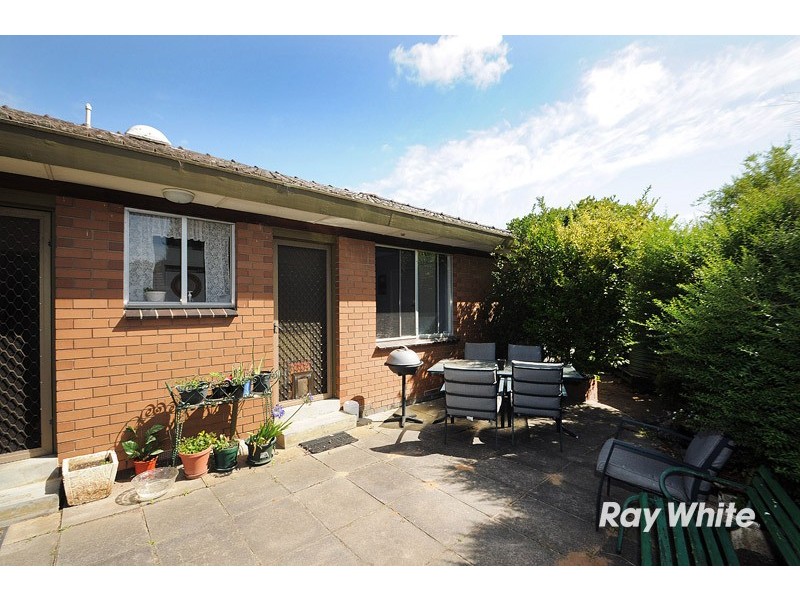 2 Walter Street, Cranbourne VIC 3977