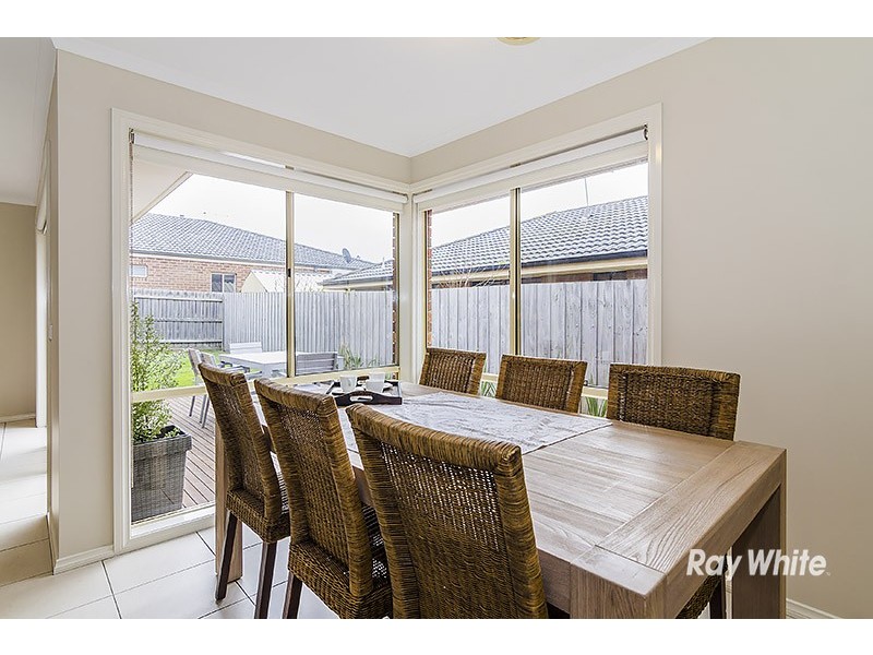 5 Blainroe Crescent, Cranbourne VIC 3977