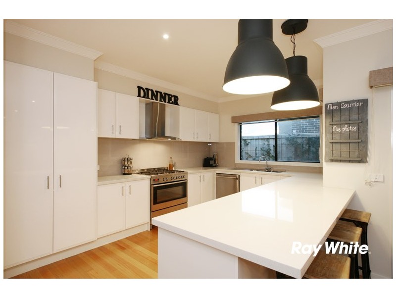 13 Maplewood Court, Cranbourne North VIC 3977