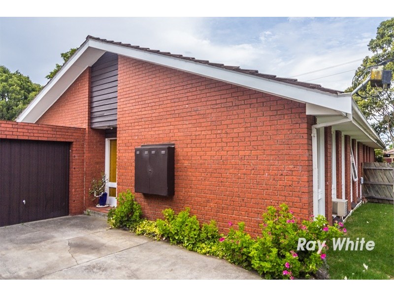 2/2a Tucker Street, Cranbourne VIC 3977