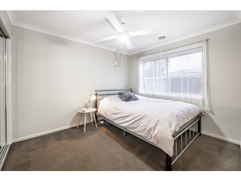 9 Albida Parade, Lyndhurst VIC 3975