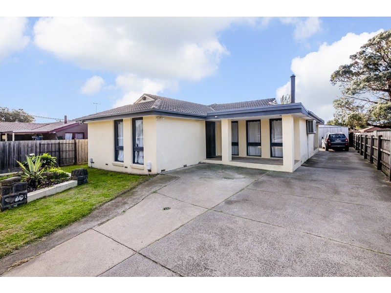 41 Fenfield Street, Cranbourne VIC 3977