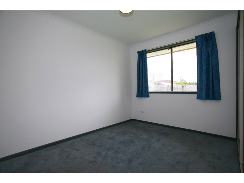 41 Fenfield Street, Cranbourne VIC 3977