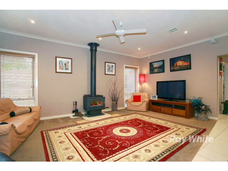 3/55-57 Sunningdale Crescent, Cranbourne VIC 3977