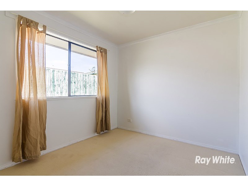 4 Raffindale Crescent, Cranbourne West VIC 3977