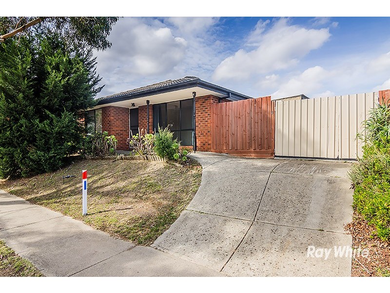 4 Raffindale Crescent, Cranbourne West VIC 3977