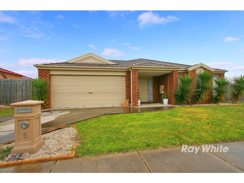 5 Aztec Place, Cranbourne VIC 3977
