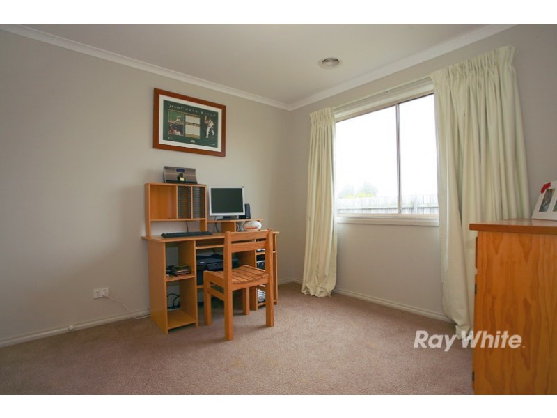 5 Aztec Place, Cranbourne VIC 3977