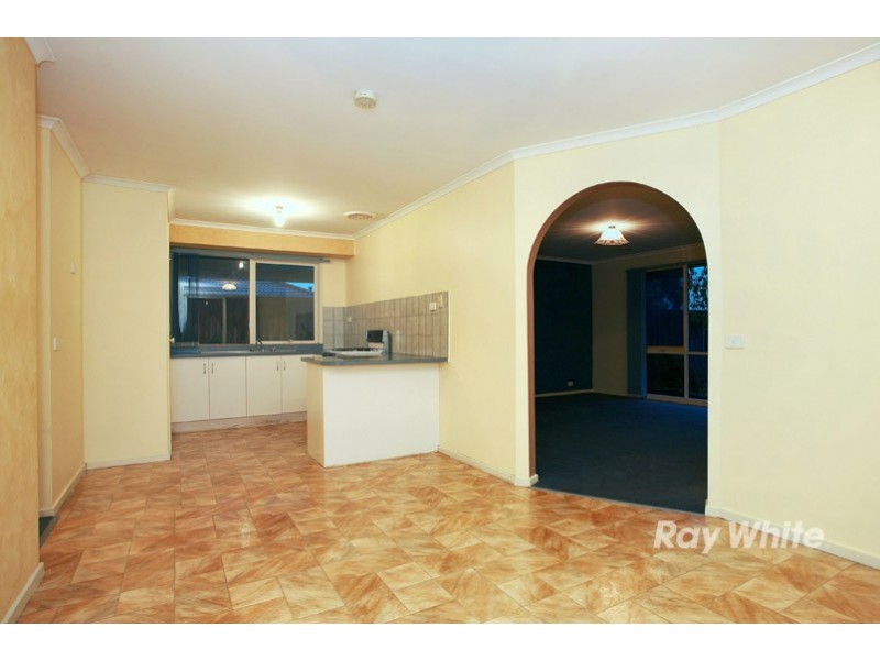 1/3 Lachlan Close, Cranbourne North VIC 3977