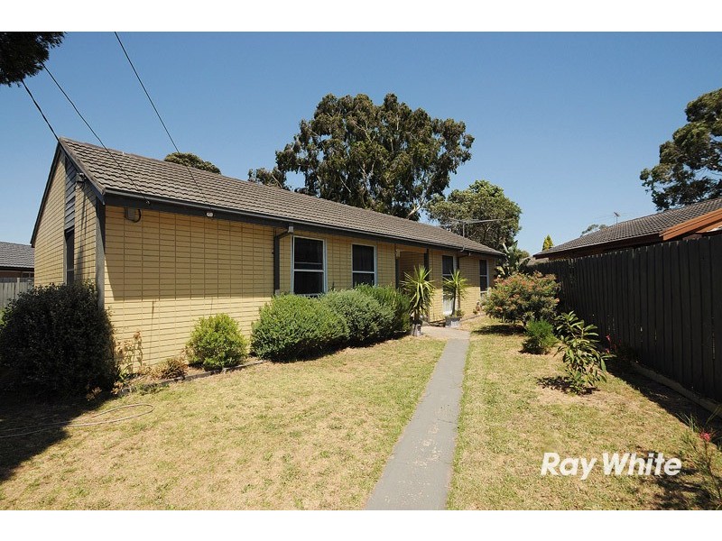 36 Valepark Crescent, Cranbourne VIC 3977