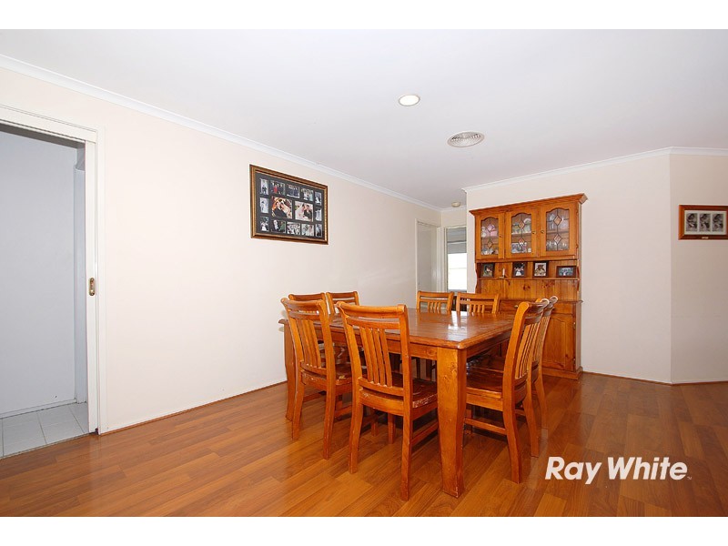 23 Scarborough Avenue, Cranbourne West VIC 3977