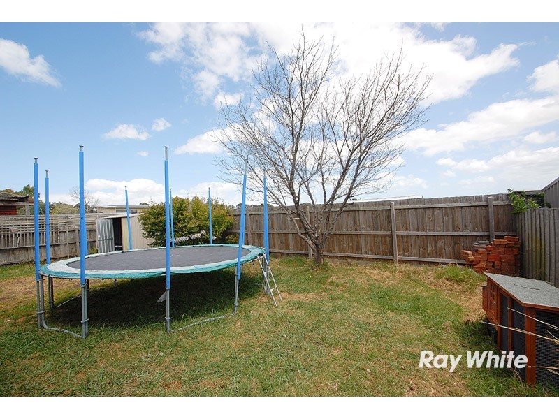 23 Scarborough Avenue, Cranbourne West VIC 3977