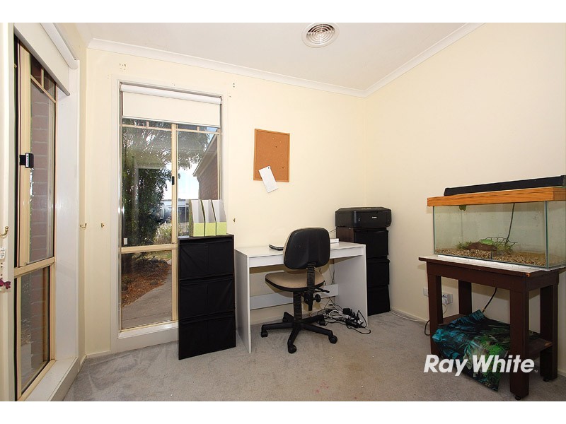 23 Scarborough Avenue, Cranbourne West VIC 3977