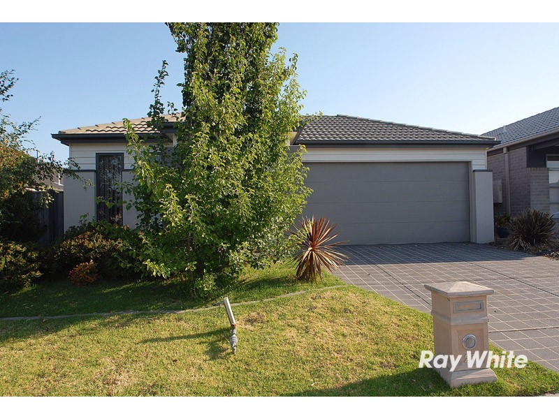 25 Tetrabine Way, Lyndhurst VIC 3975