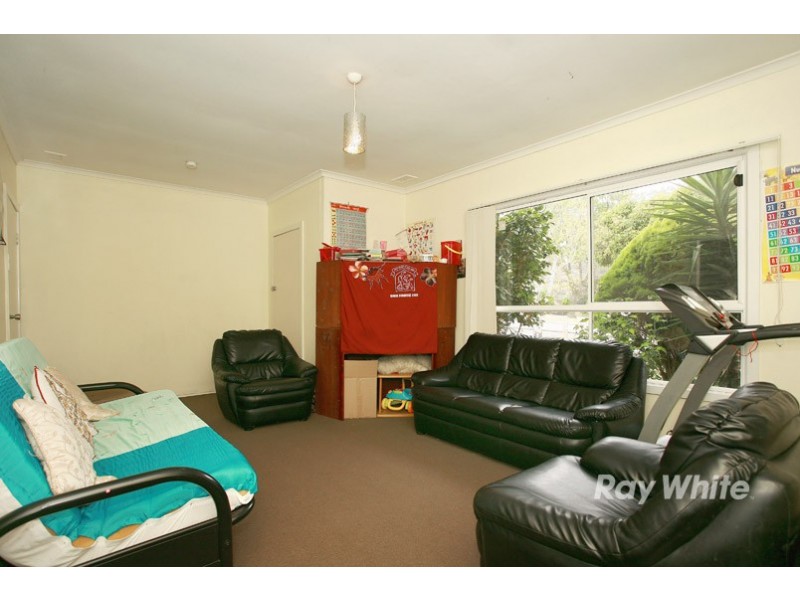 15 Tristania Street, Doveton VIC 3177