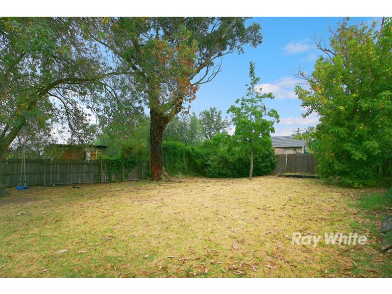 15 Tristania Street, Doveton VIC 3177