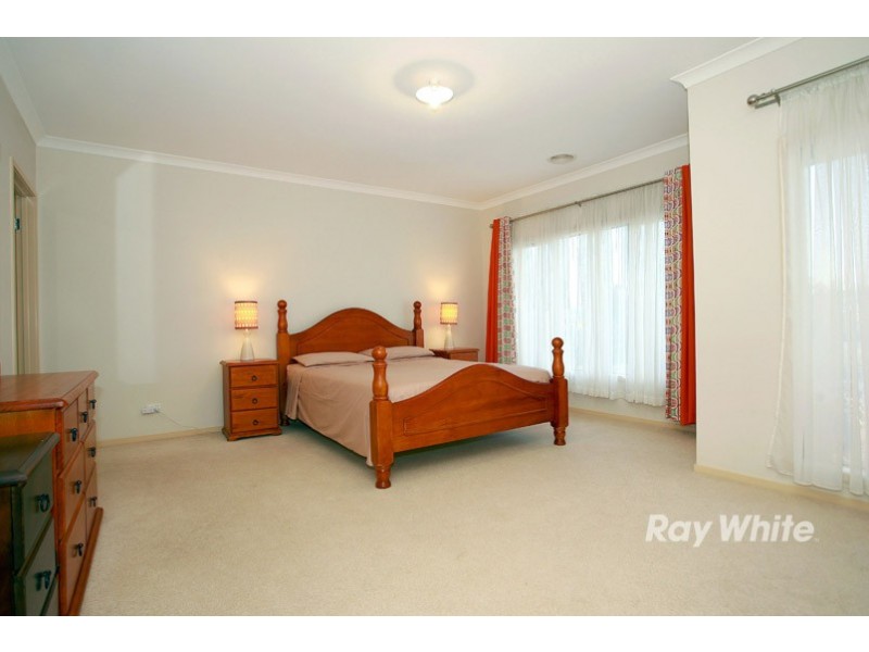 44 Biscay Grove, Lyndhurst VIC 3975