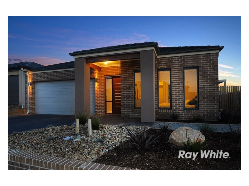 53 George Frederick Road, Cranbourne West VIC 3977
