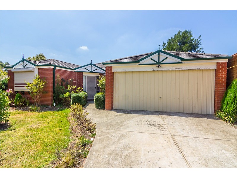 38 Joyce Street, Cranbourne West VIC 3977