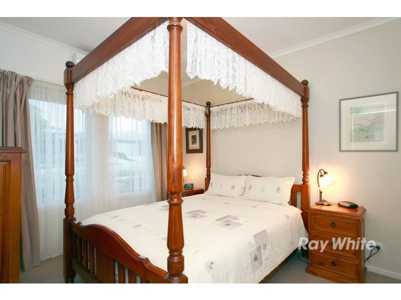 40 Mannavue Boulavard, Cranbourne North VIC 3977