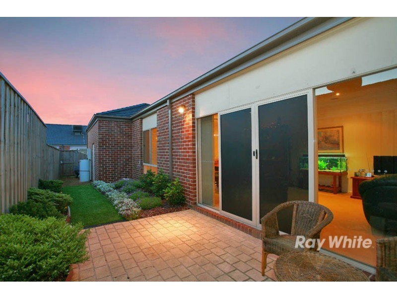40 Mannavue Boulavard, Cranbourne North VIC 3977