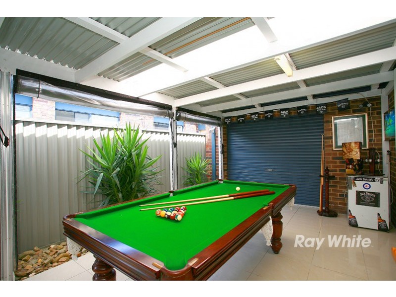 10 Reynard Place, Cranbourne East VIC 3977