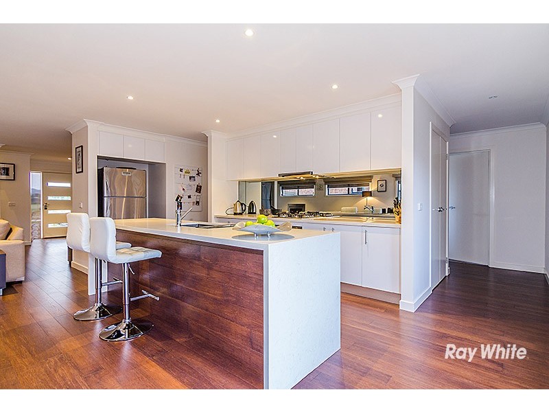 76 Mackillop Way, Clyde North VIC 3978