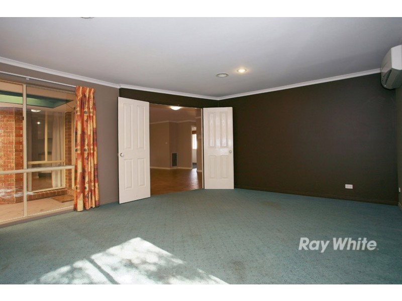 2 Jagger Circuit, Cranbourne East VIC 3977