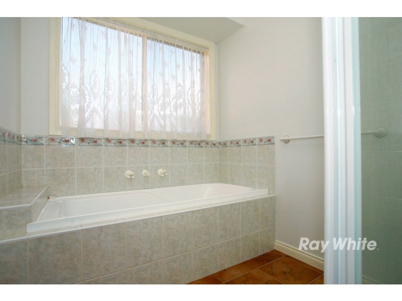 2 Jagger Circuit, Cranbourne East VIC 3977