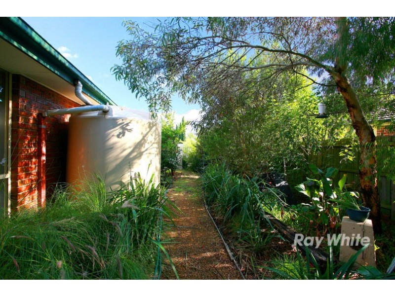 2 Jagger Circuit, Cranbourne East VIC 3977