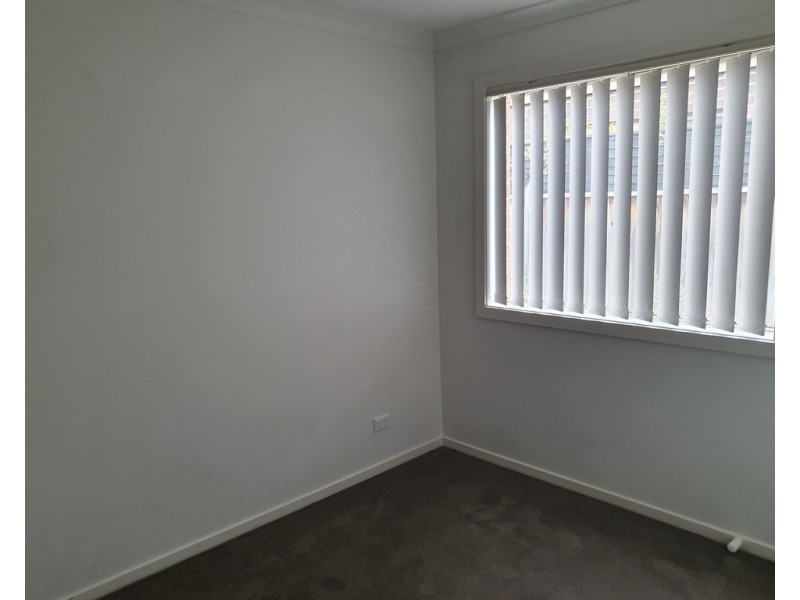 18 Wild Scotchman Way, Cranbourne East VIC 3977