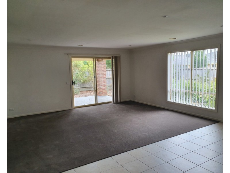 18 Wild Scotchman Way, Cranbourne East VIC 3977