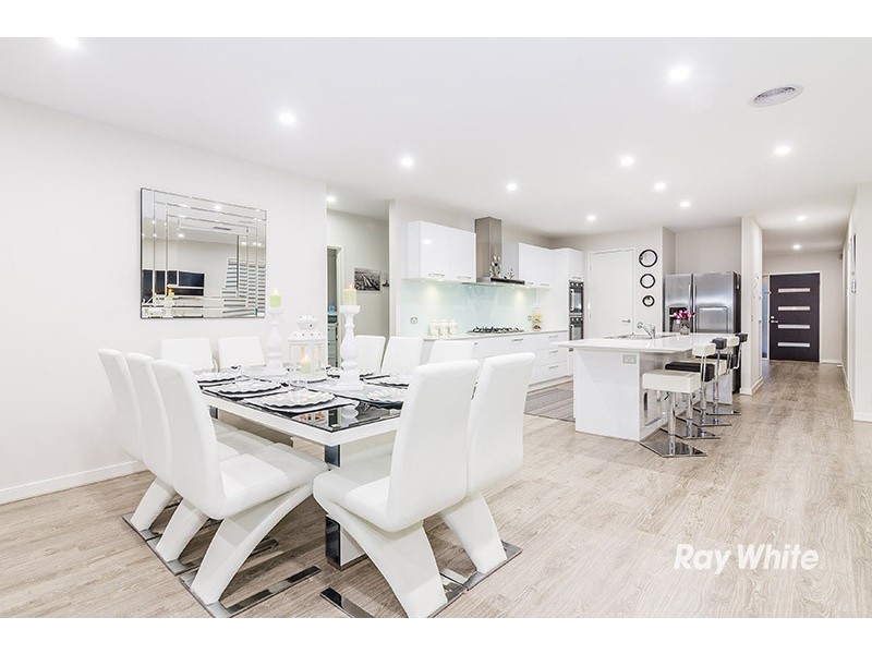 19 Sunline Way, Lyndhurst VIC 3975