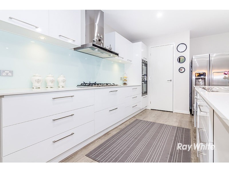 19 Sunline Way, Lyndhurst VIC 3975