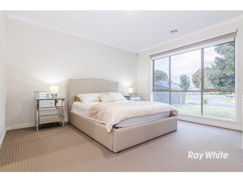 19 Sunline Way, Lyndhurst VIC 3975
