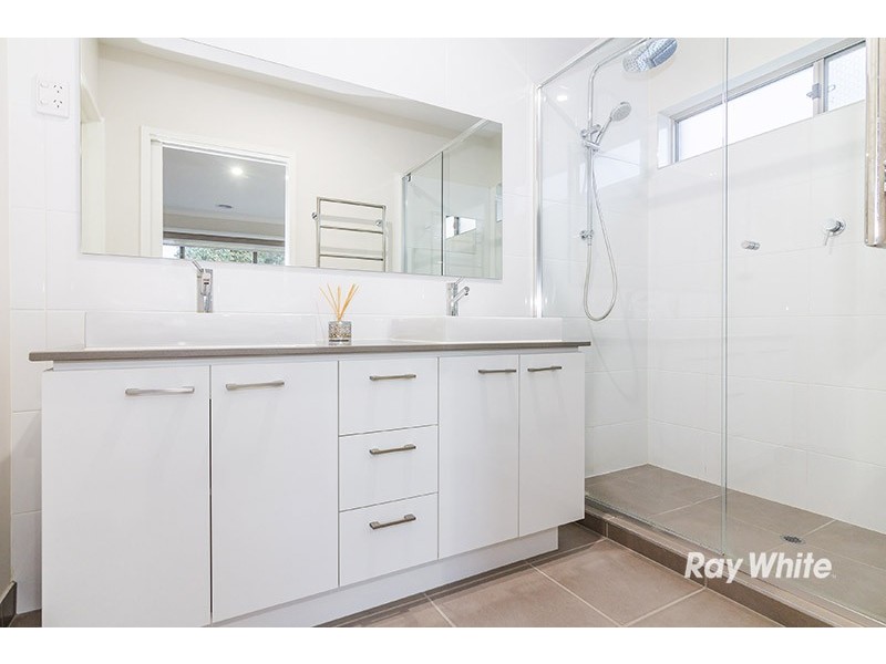 19 Sunline Way, Lyndhurst VIC 3975