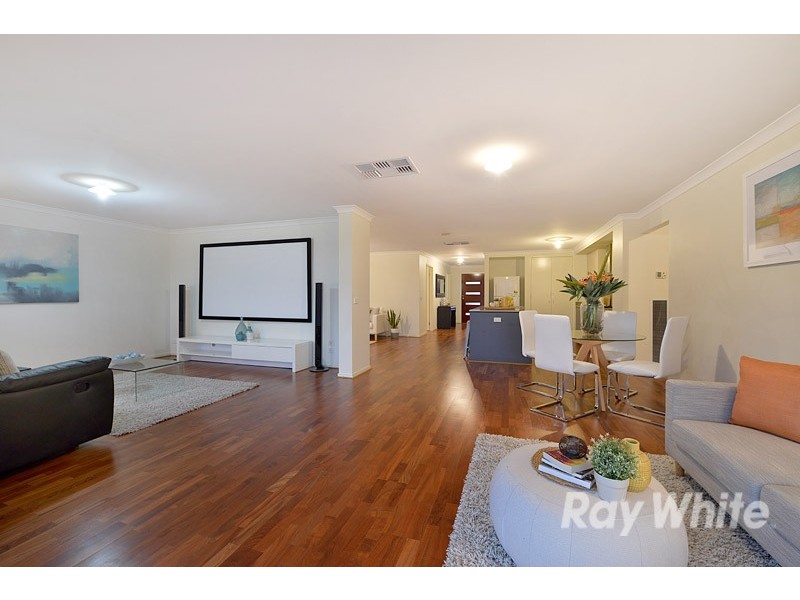 5 Beechwood Drive, Lyndhurst VIC 3975