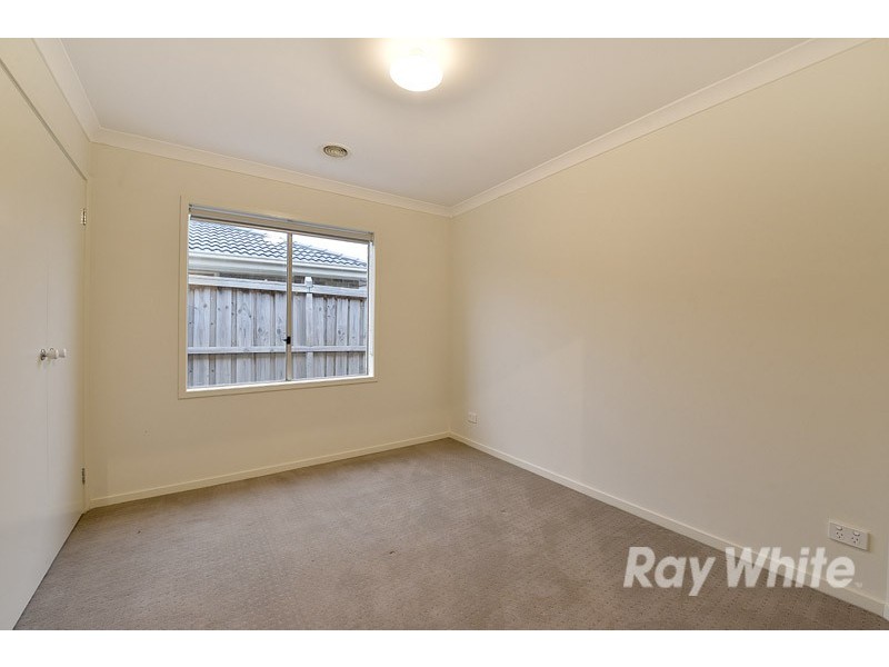 5 Beechwood Drive, Lyndhurst VIC 3975