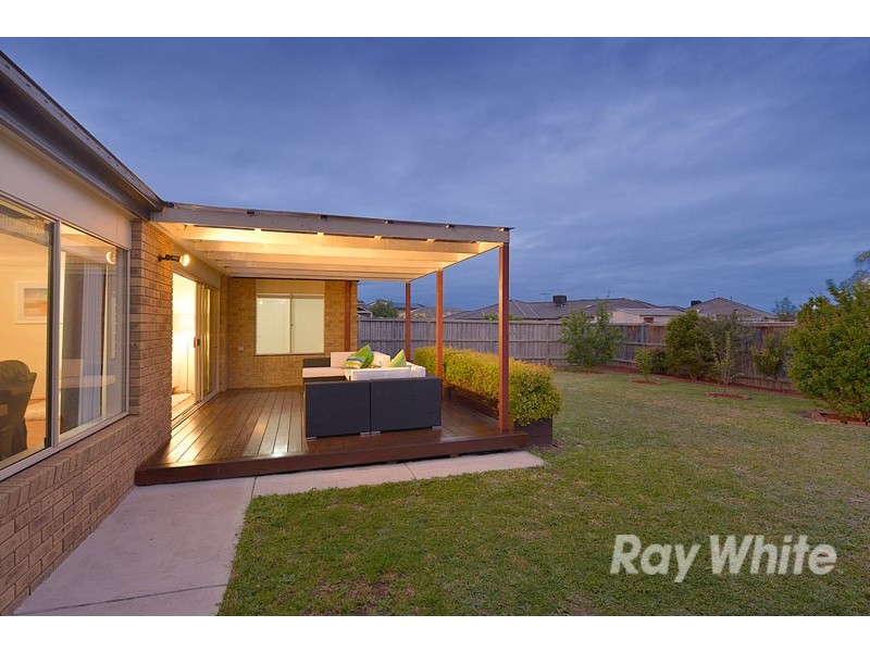5 Beechwood Drive, Lyndhurst VIC 3975