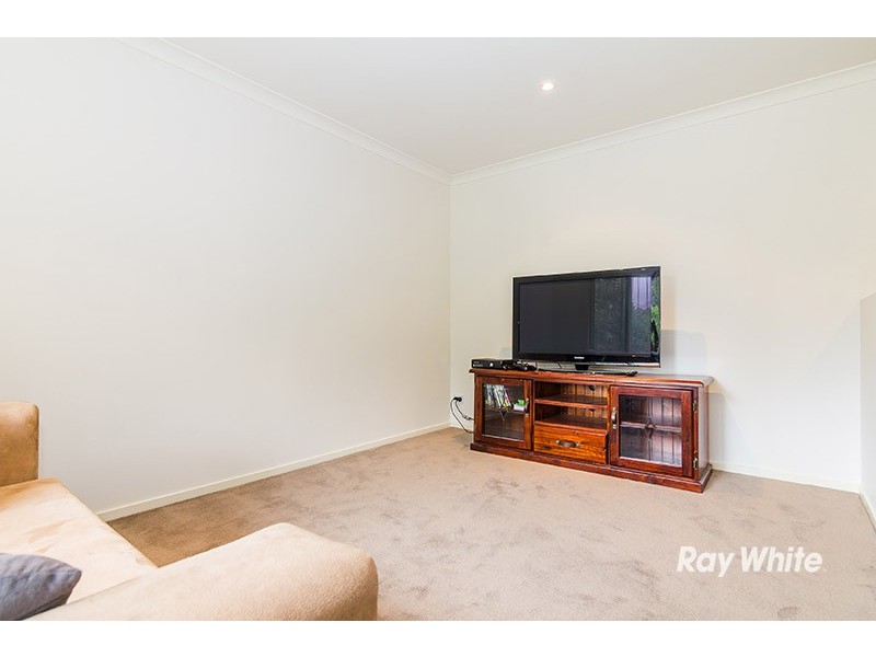 2 Greenview Court, Cranbourne North VIC 3977