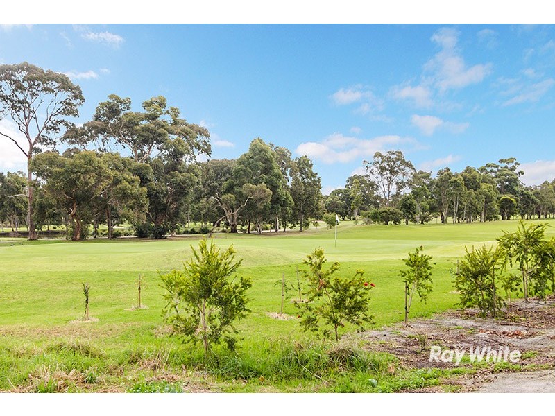 2 Greenview Court, Cranbourne North VIC 3977